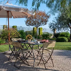 https://villa-rosmarino-imperia.hotelitalianriviera.com